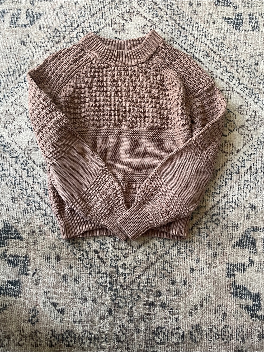 Universal Thread Women's Textured Crewneck Sweater - Mauve
